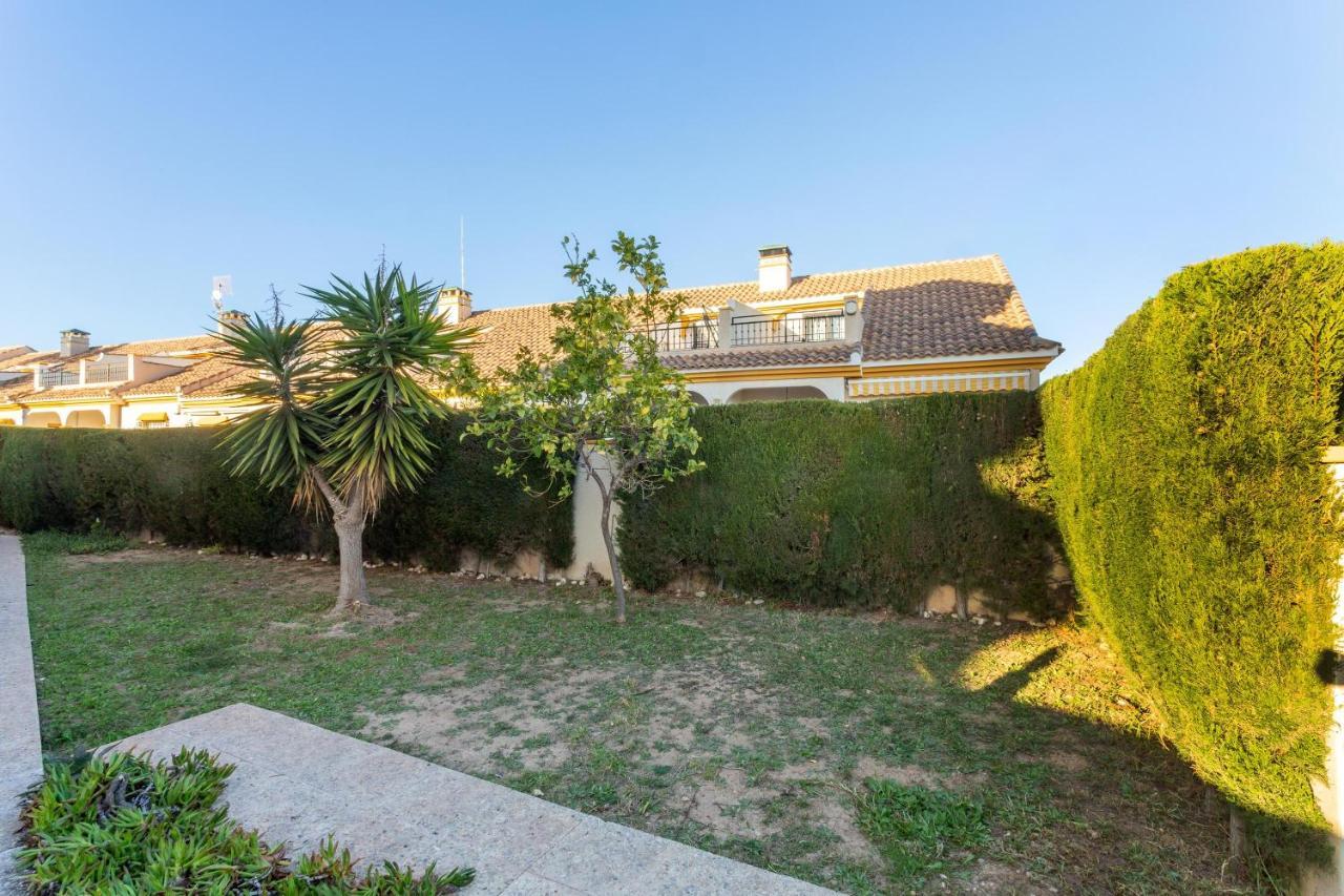 오리후엘라 Pool-Side Townhouse In Cabo Roig 빌라 외부 사진