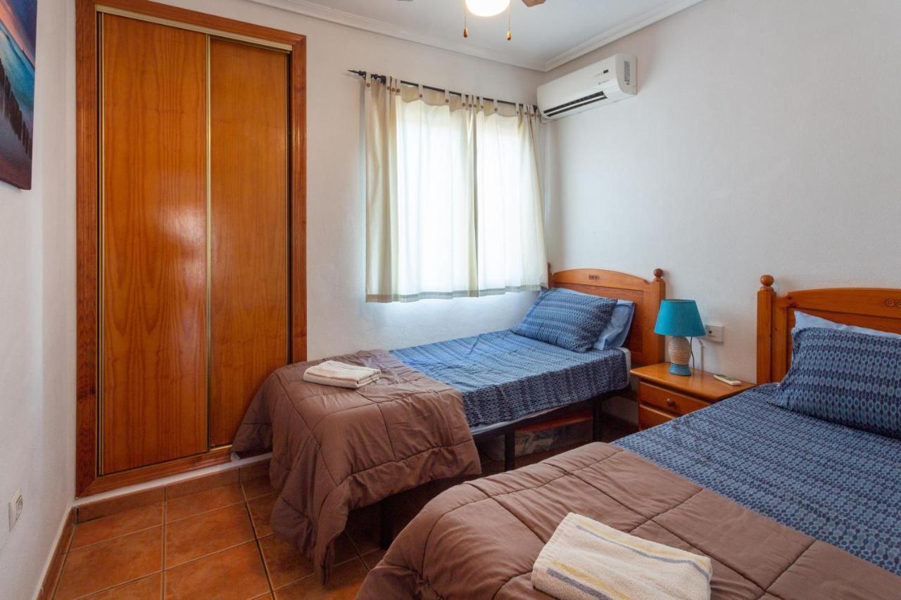오리후엘라 Pool-Side Townhouse In Cabo Roig 빌라 외부 사진